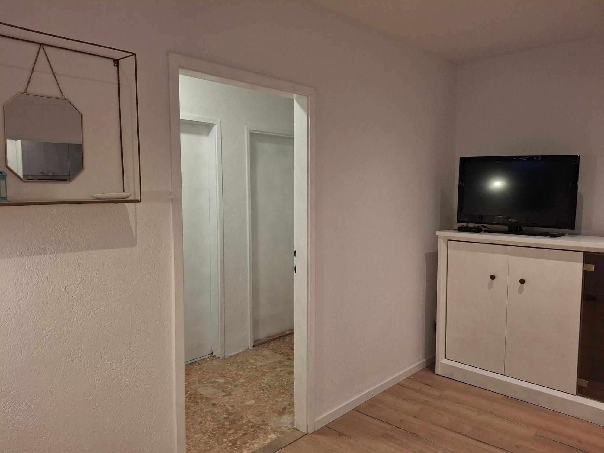 Apartments Nina M Baska Voda Luaran gambar